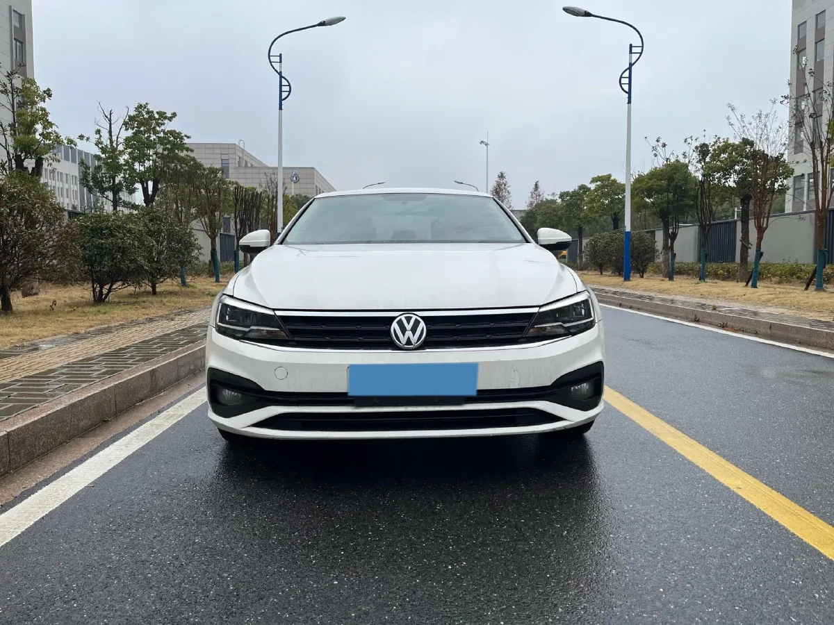 2019 Volkswagen T-Cross 1.4T 150HP L4 7DCT,autocango,china used car exporter,china ev exporter,chinese used car exporter,chinese used ev exporter