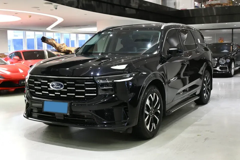 2025 Ford Edge 2.0T 252HP L4 8AT,autocango,china used car exporter,china ev exporter,chinese used car exporter,chinese used ev exporter
