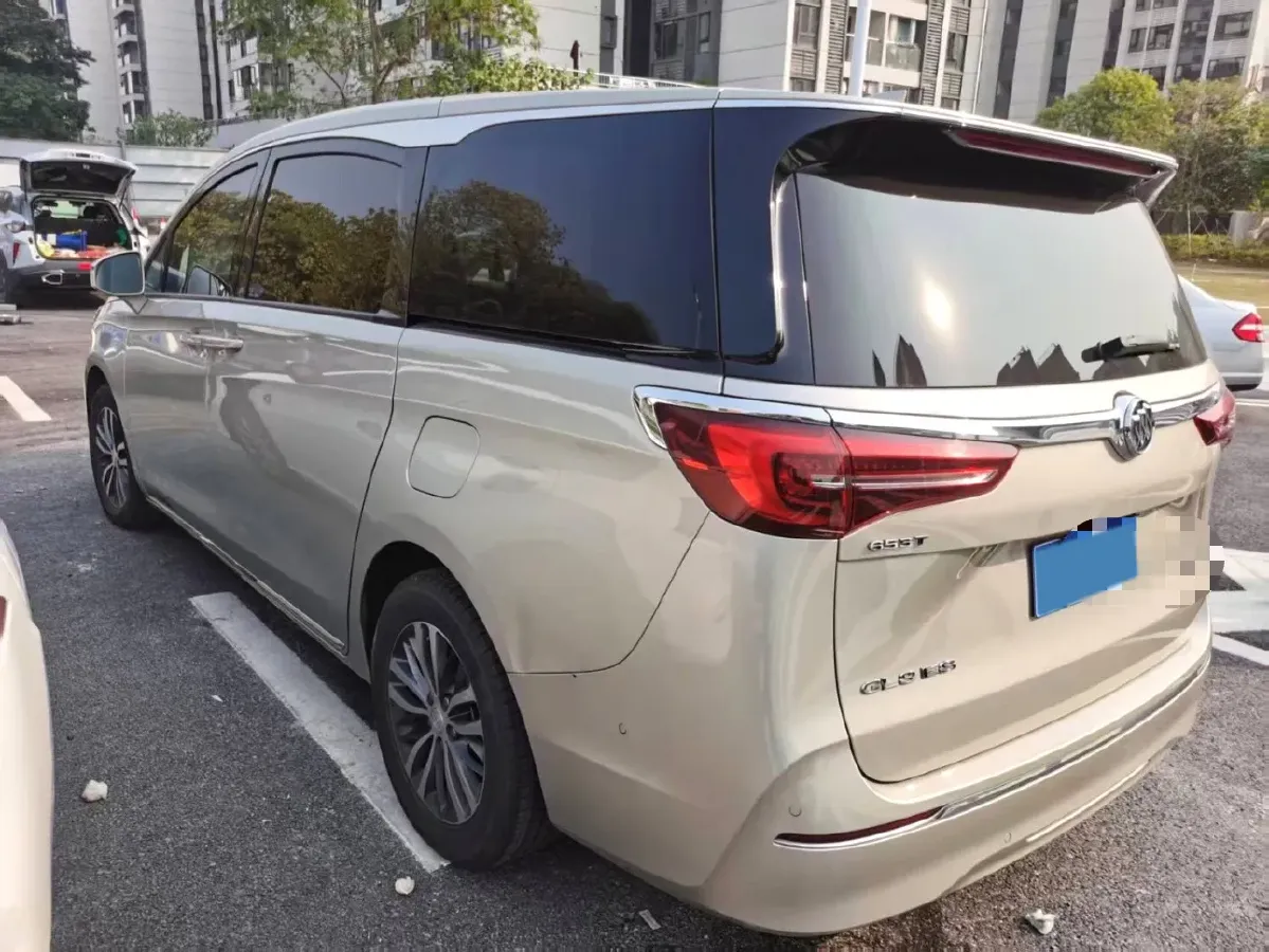 2022 Buick GL8 2.0T 237HP L4 9AT,autocango,china used car exporter,china ev exporter,chinese used car exporter,chinese used ev exporter
