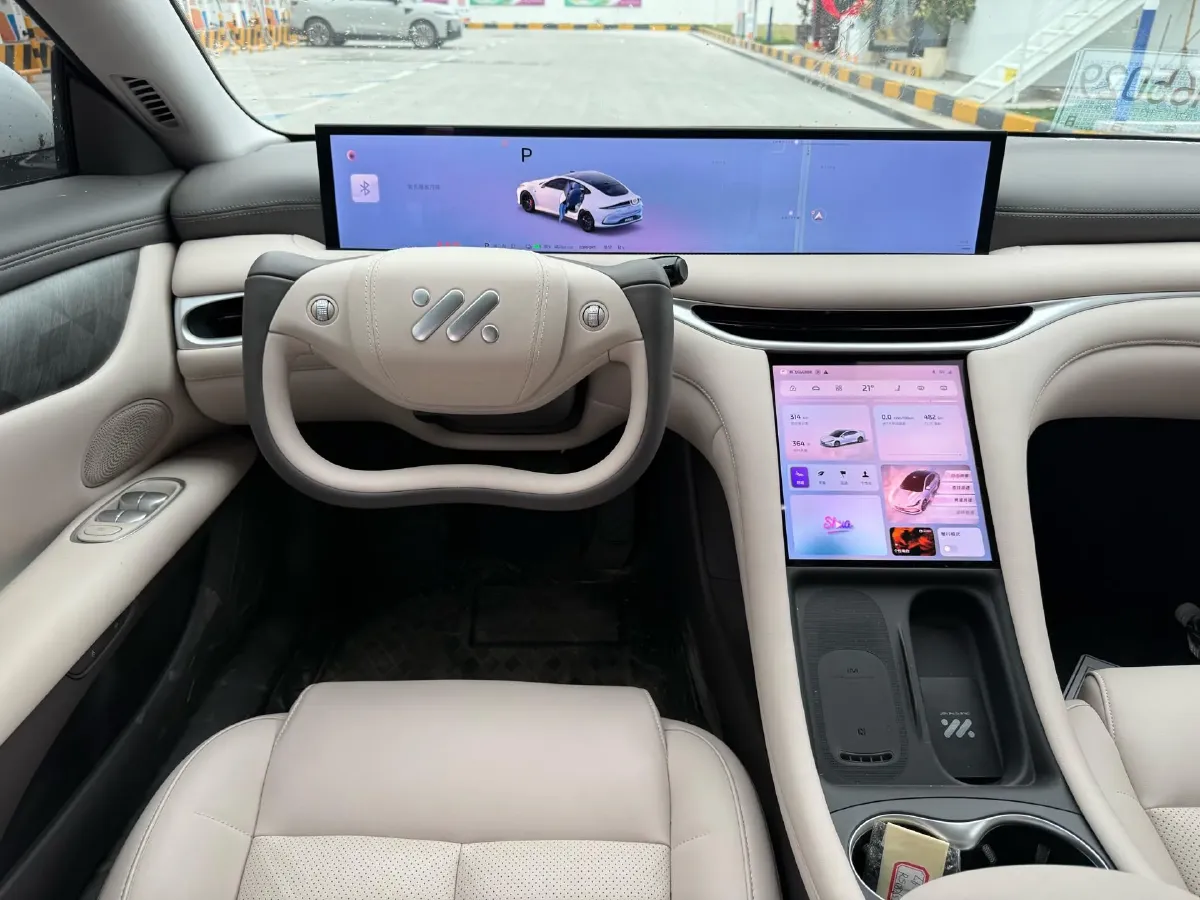 2024 IM L6 BEV 75KWH,autocango,china used car exporter,china ev exporter,chinese used car exporter,chinese used ev exporter