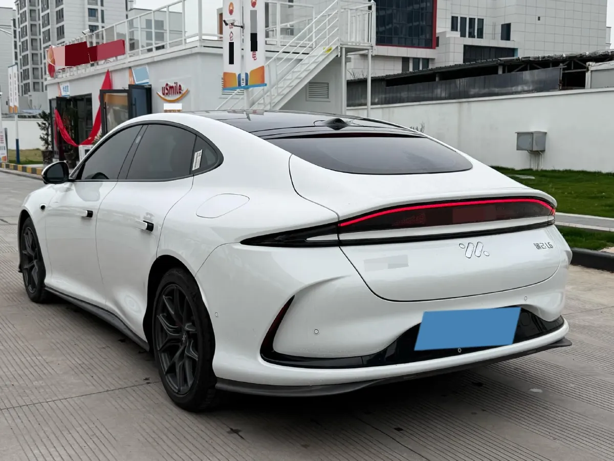 2024 IM L6 BEV 75KWH,autocango,china used car exporter,china ev exporter,chinese used car exporter,chinese used ev exporter