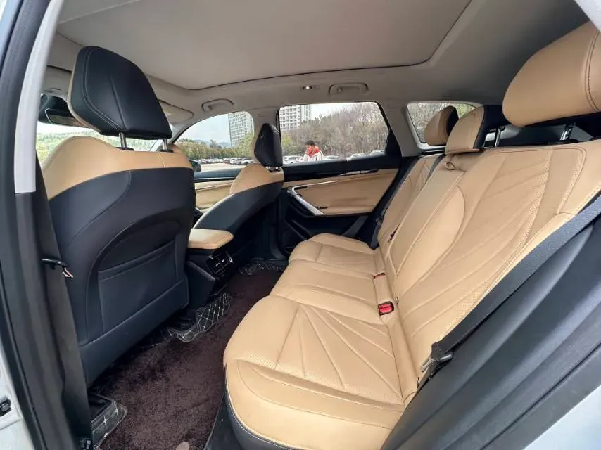 2023 Geely StarRay 1.5T 181HP L4 7DCT,autocango,china used car exporter,china ev exporter,chinese used car exporter,chinese used ev exporter