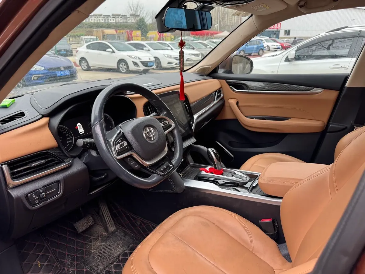 2018 Brilliance Auto V7 1.6T 204HP L4 7DCT,autocango,china used car exporter,china ev exporter,chinese used car exporter,chinese used ev exporter
