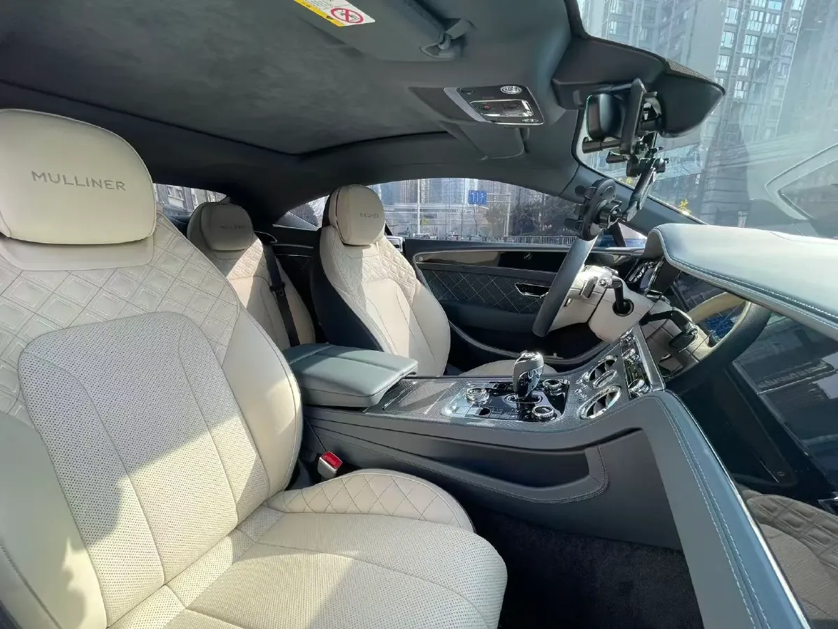 2022 Bentley Continental 4.0T 549HP V8 8DCT,autocango,china used car exporter,china ev exporter,chinese used car exporter,chinese used ev exporter
