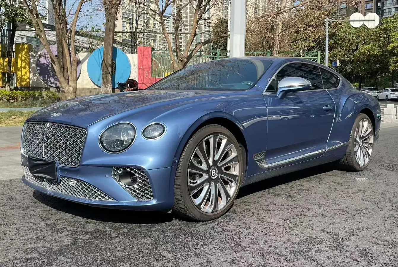 2022 Bentley Continental 4.0T 549HP V8 8DCT,autocango,china used car exporter,china ev exporter,chinese used car exporter,chinese used ev exporter