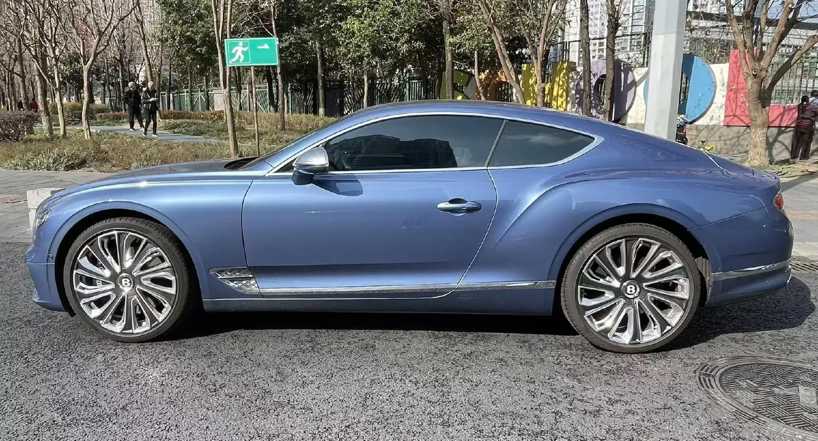 2022 Bentley Continental 4.0T 549HP V8 8DCT,autocango,china used car exporter,china ev exporter,chinese used car exporter,chinese used ev exporter