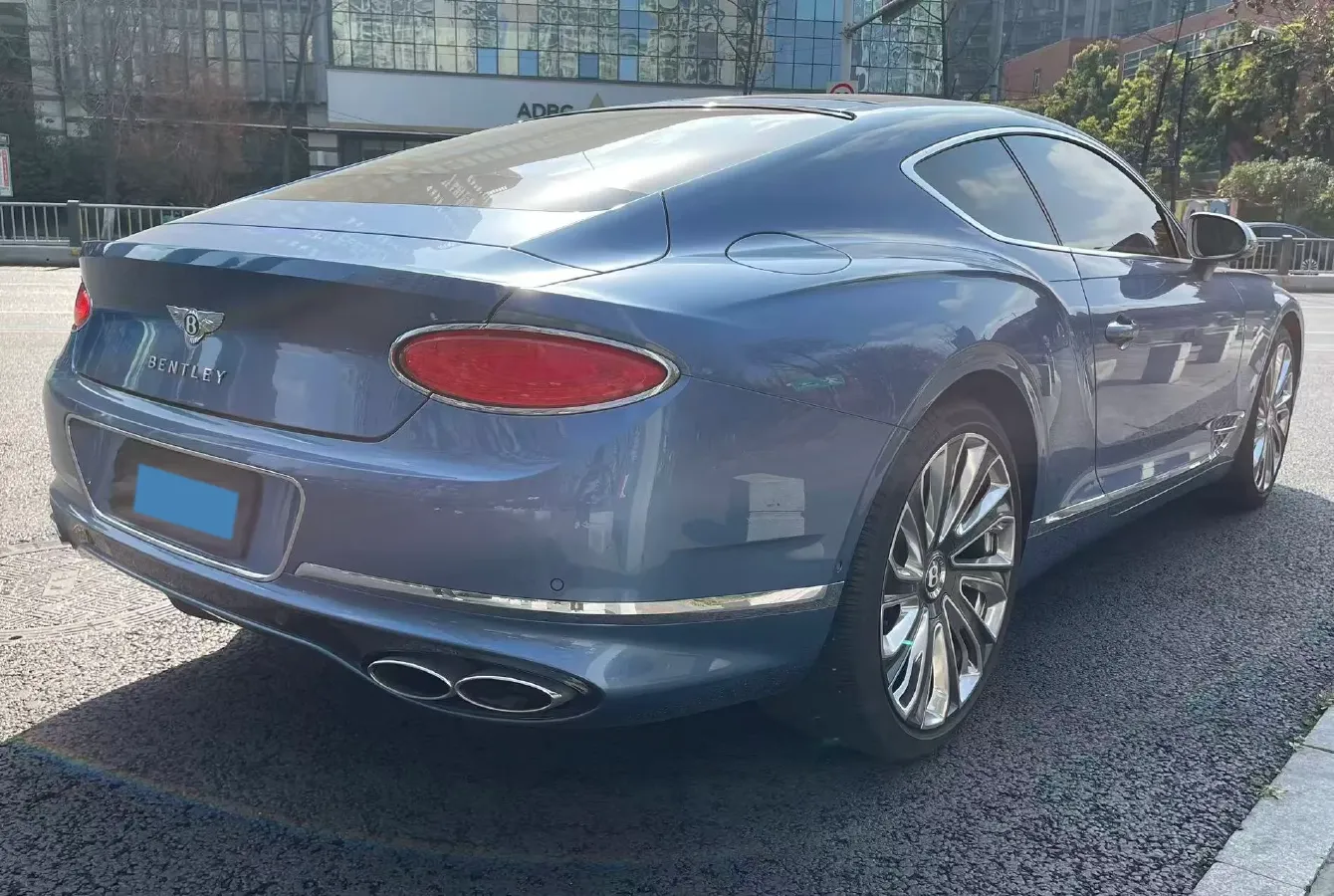 2022 Bentley Continental 4.0T 549HP V8 8DCT,autocango,china used car exporter,china ev exporter,chinese used car exporter,chinese used ev exporter