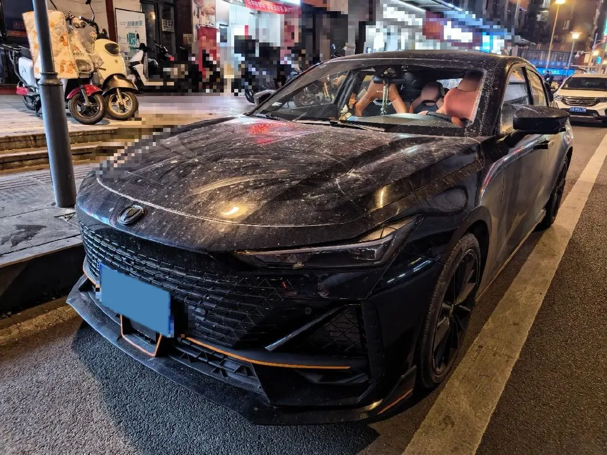 2023 ChangAn UNI-V 1.5T 188HP L4 7DCT,autocango,china used car exporter,china ev exporter,chinese used car exporter,chinese used ev exporter