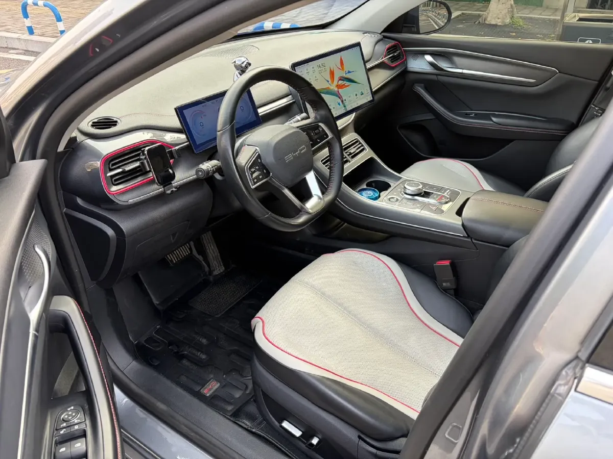 2022 Roewe RX5 MAX 1.5T 181HP L4 6AT,autocango,china used car exporter,china ev exporter,chinese used car exporter,chinese used ev exporter