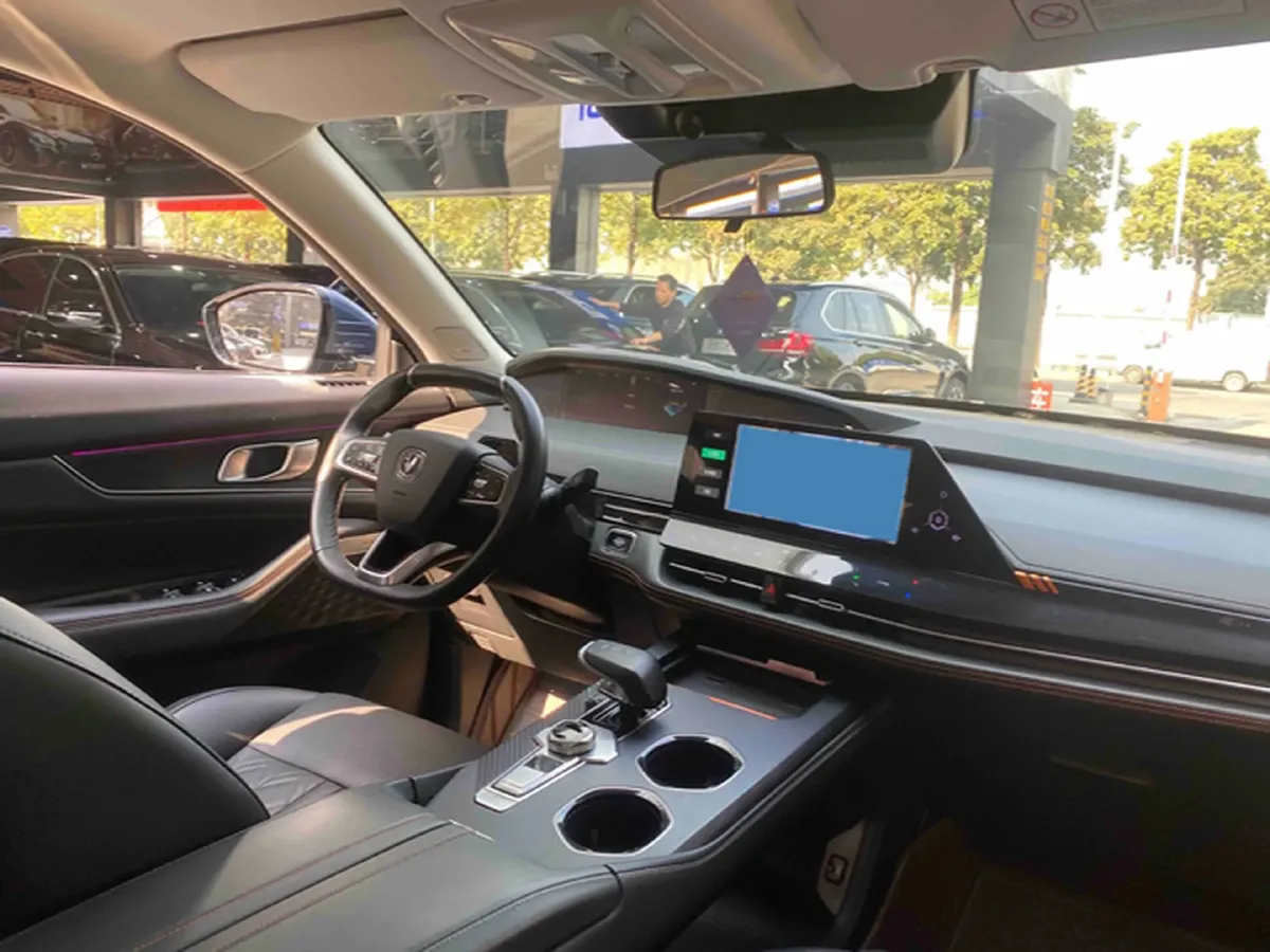 2021 ChangAn UNI-K 2.0T 233HP L4 8AT,autocango,china used car exporter,china ev exporter,chinese used car exporter,chinese used ev exporter