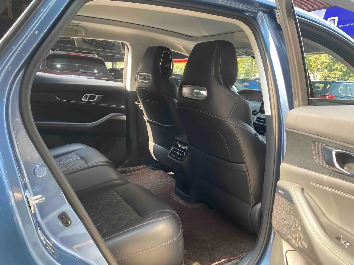 2021 ChangAn UNI-K 2.0T 233HP L4 8AT,autocango,china used car exporter,china ev exporter,chinese used car exporter,chinese used ev exporter