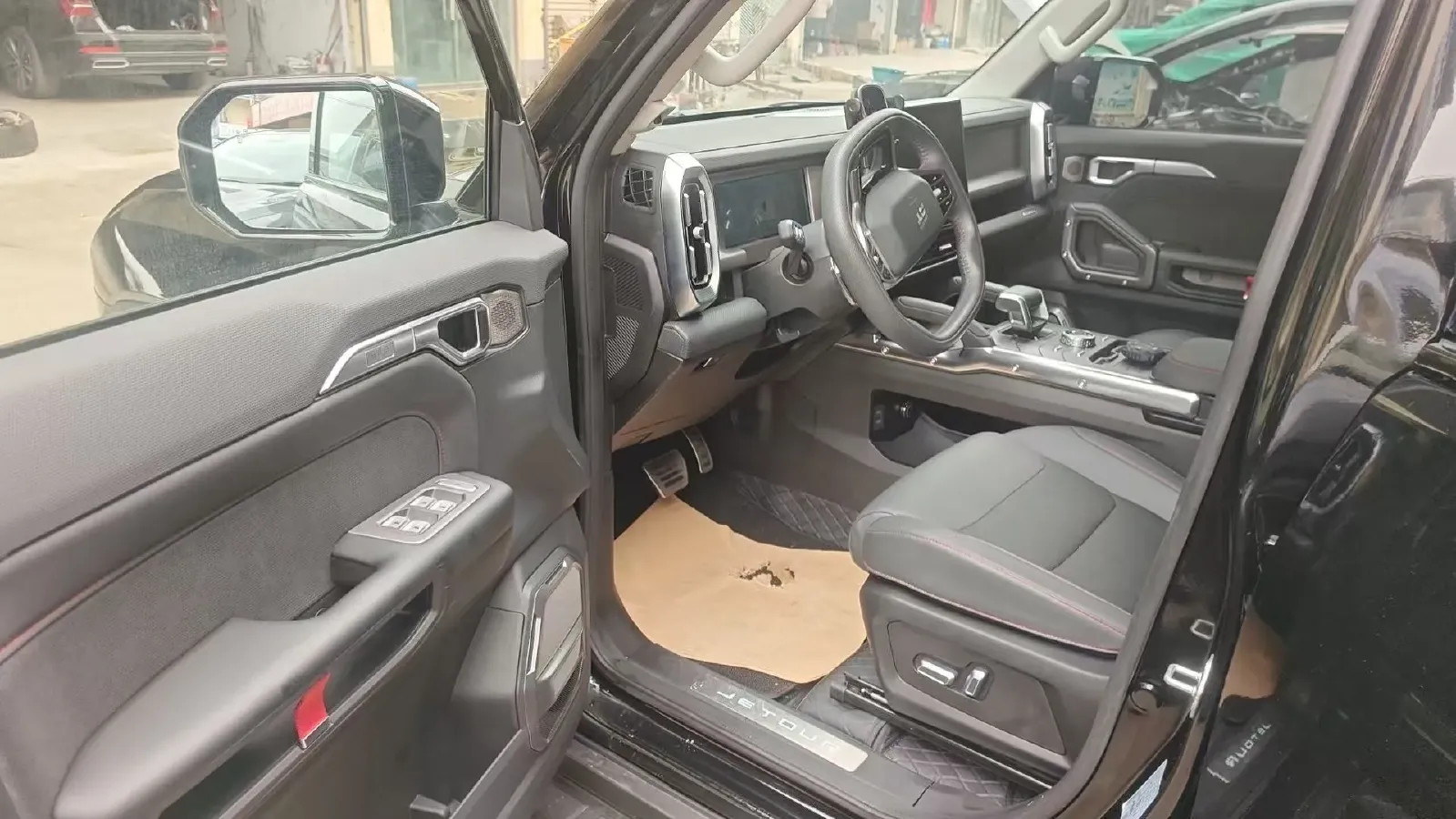 2025 Jetour Traveller 2.0T 254HP L4 7DCT,autocango,china used car exporter,china ev exporter,chinese used car exporter,chinese used ev exporter