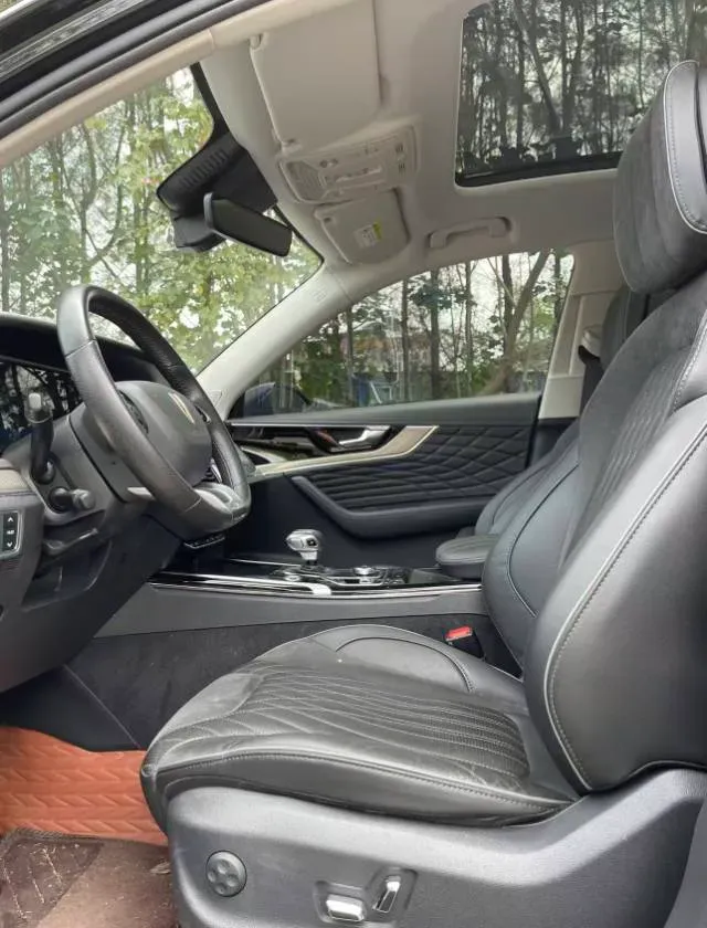 2022 HongQi HS5 2.0T 224HP L4 6AT,autocango,china used car exporter,china ev exporter,chinese used car exporter,chinese used ev exporter