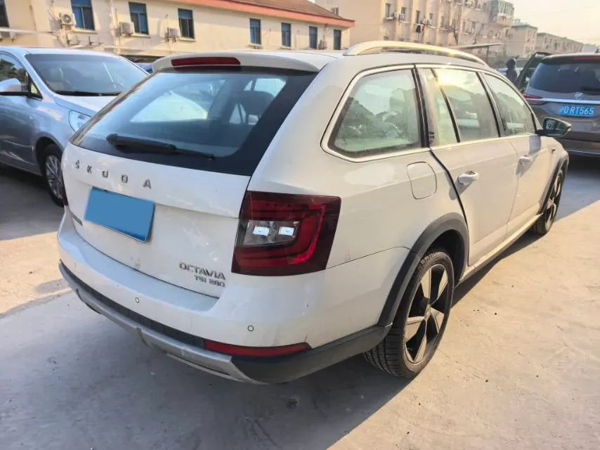 2019 Skoda Octavia 1.4T 150HP L4 7DCT,autocango,china used car exporter,china ev exporter,chinese used car exporter,chinese used ev exporter