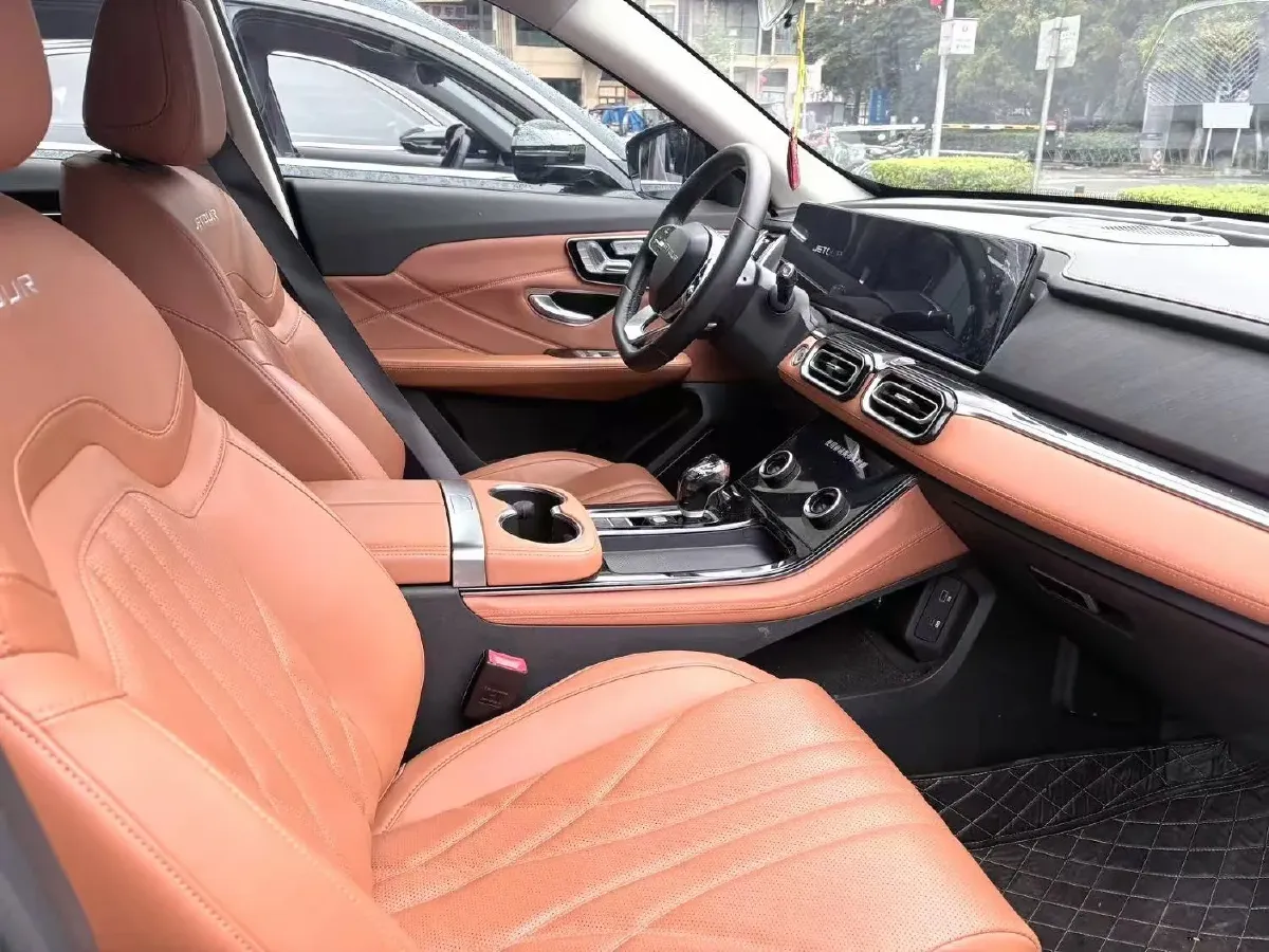 2025 Jetour X70 Plus 1.5T 156HP L4 6DCT,autocango,china used car exporter,china ev exporter,chinese used car exporter,chinese used ev exporter