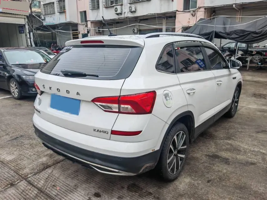 2020 Skoda Kamiq 1.2T 116HP L4 7DCT,autocango,china used car exporter,china ev exporter,chinese used car exporter,chinese used ev exporter