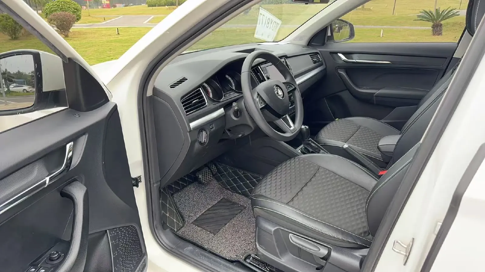 2020 Skoda Kamiq 1.2T 116HP L4 7DCT,autocango,china used car exporter,china ev exporter,chinese used car exporter,chinese used ev exporter