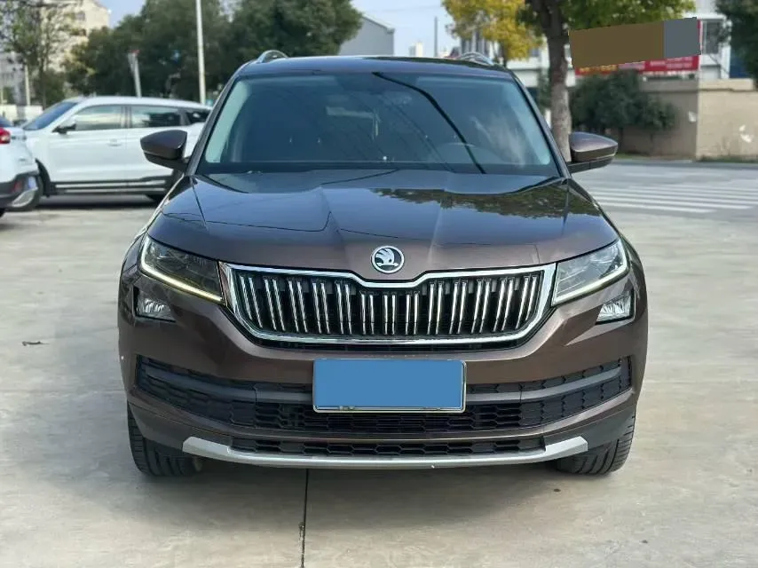 2018 Skoda Kodiak 2.0T 186HP L4 7DCT,autocango,china used car exporter,china ev exporter,chinese used car exporter,chinese used ev exporter