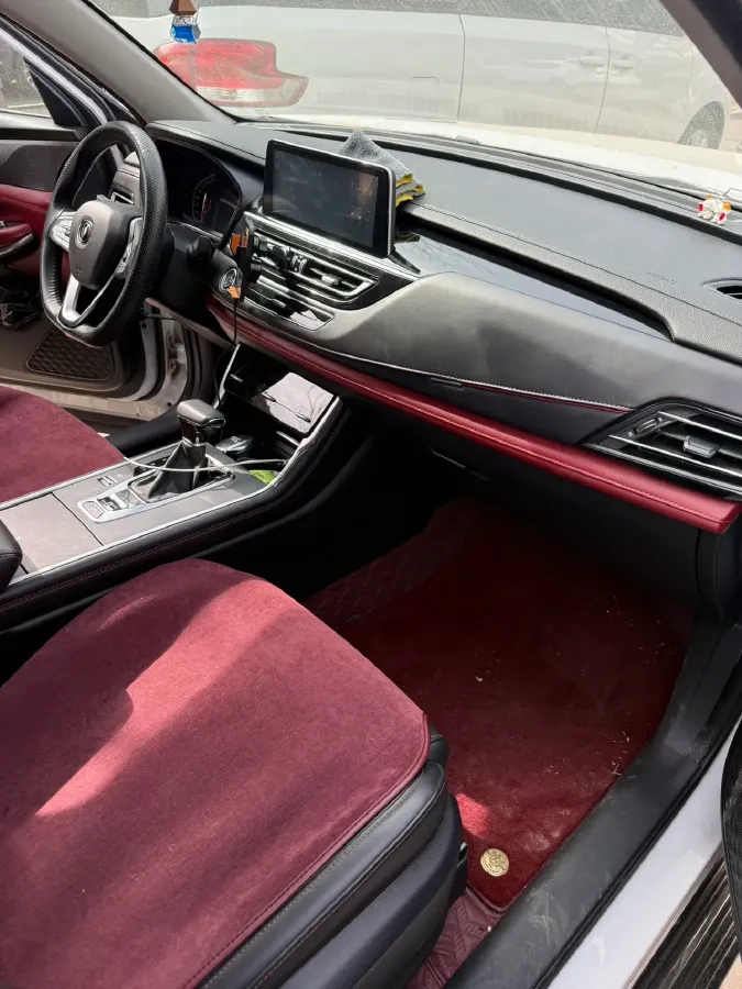 2022 ChangAn CS75 1.5T 180HP L4 7DCT,autocango,china used car exporter,china ev exporter,chinese used car exporter,chinese used ev exporter