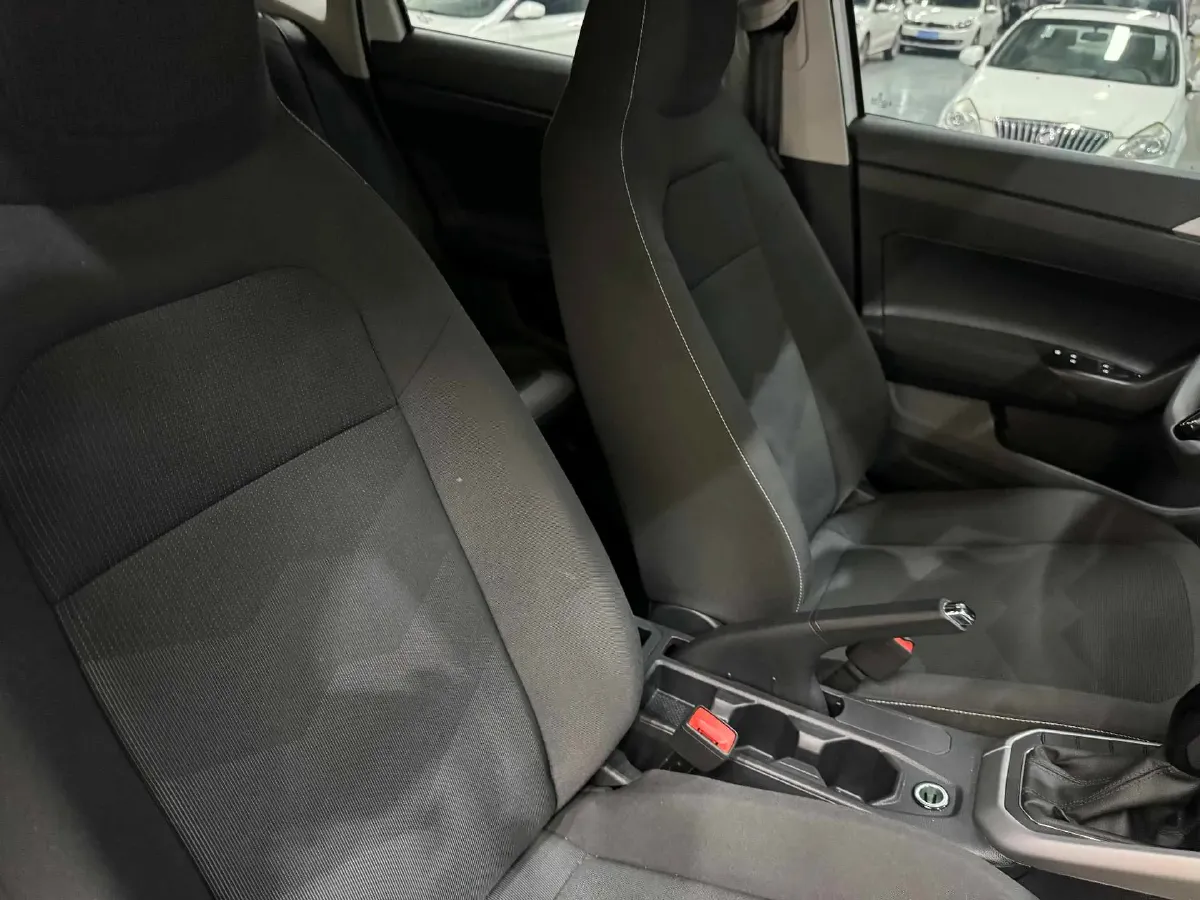 2023 Volkswagen Polo 1.5L 110HP L4 6AT,autocango,china used car exporter,china ev exporter,chinese used car exporter,chinese used ev exporter