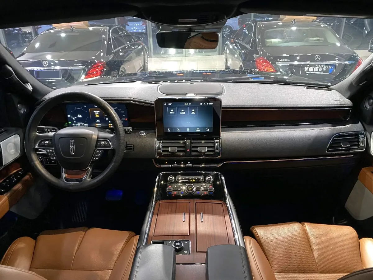 2020 Lincoln Navigator 3.5T 388HP V6 10AT,autocango,china used car exporter,china ev exporter,chinese used car exporter,chinese used ev exporter