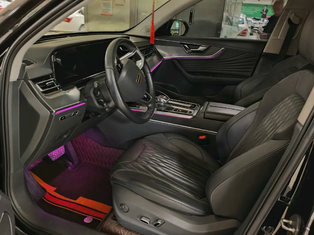 2025 HongQi HS5 2.0T 252HP L4 8AT,autocango,china used car exporter,china ev exporter,chinese used car exporter,chinese used ev exporter