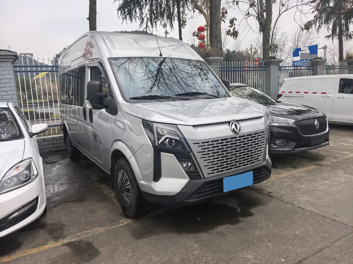 2023 DongFeng DFAC YuFeng 2.0T 136HP L4 7DCT,autocango,china used car exporter,china ev exporter,chinese used car exporter,chinese used ev exporter