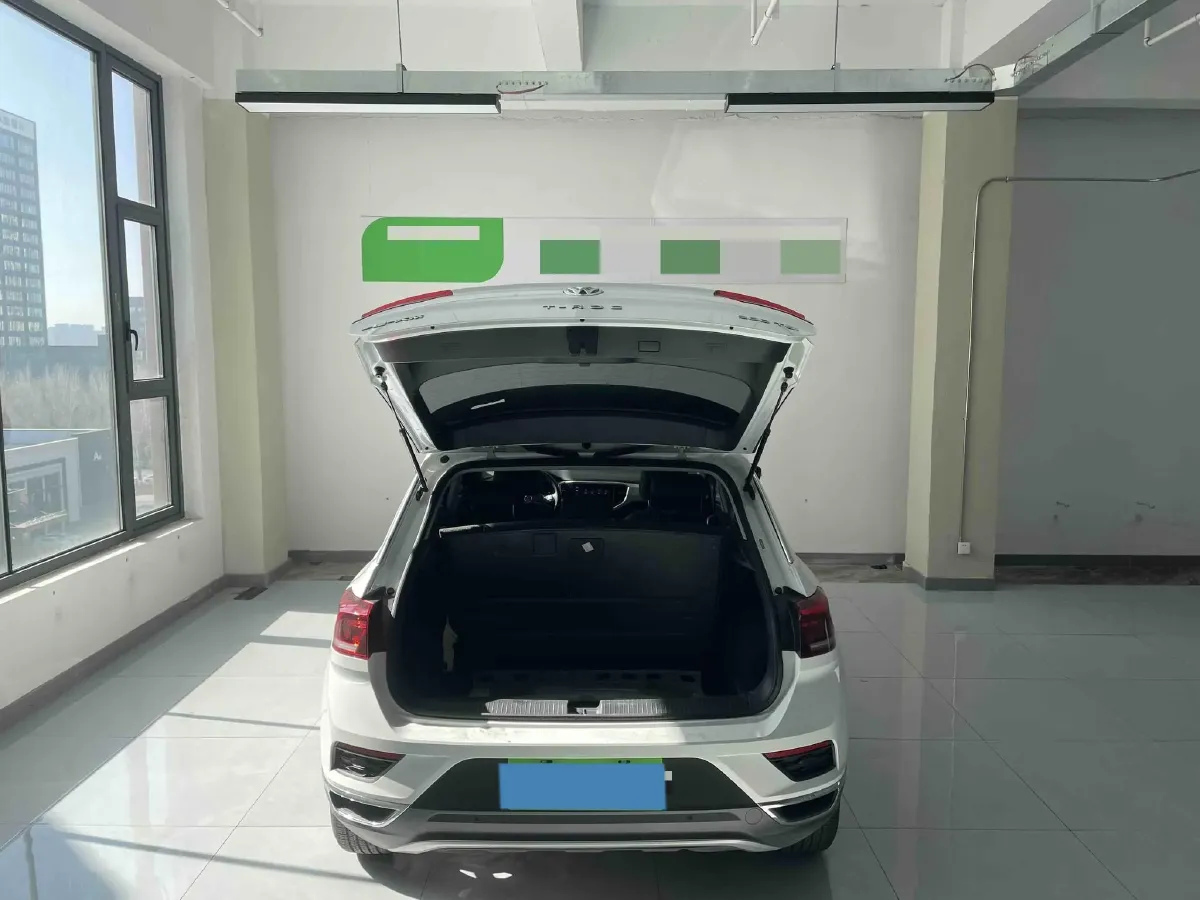 2021 Volkswagen T-Roc 1.4T 150HP L4 7DCT,autocango,china used car exporter,china ev exporter,chinese used car exporter,chinese used ev exporter