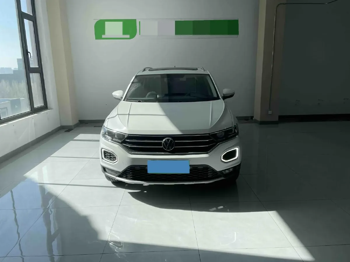 2021 Volkswagen T-Roc 1.4T 150HP L4 7DCT,autocango,china used car exporter,china ev exporter,chinese used car exporter,chinese used ev exporter