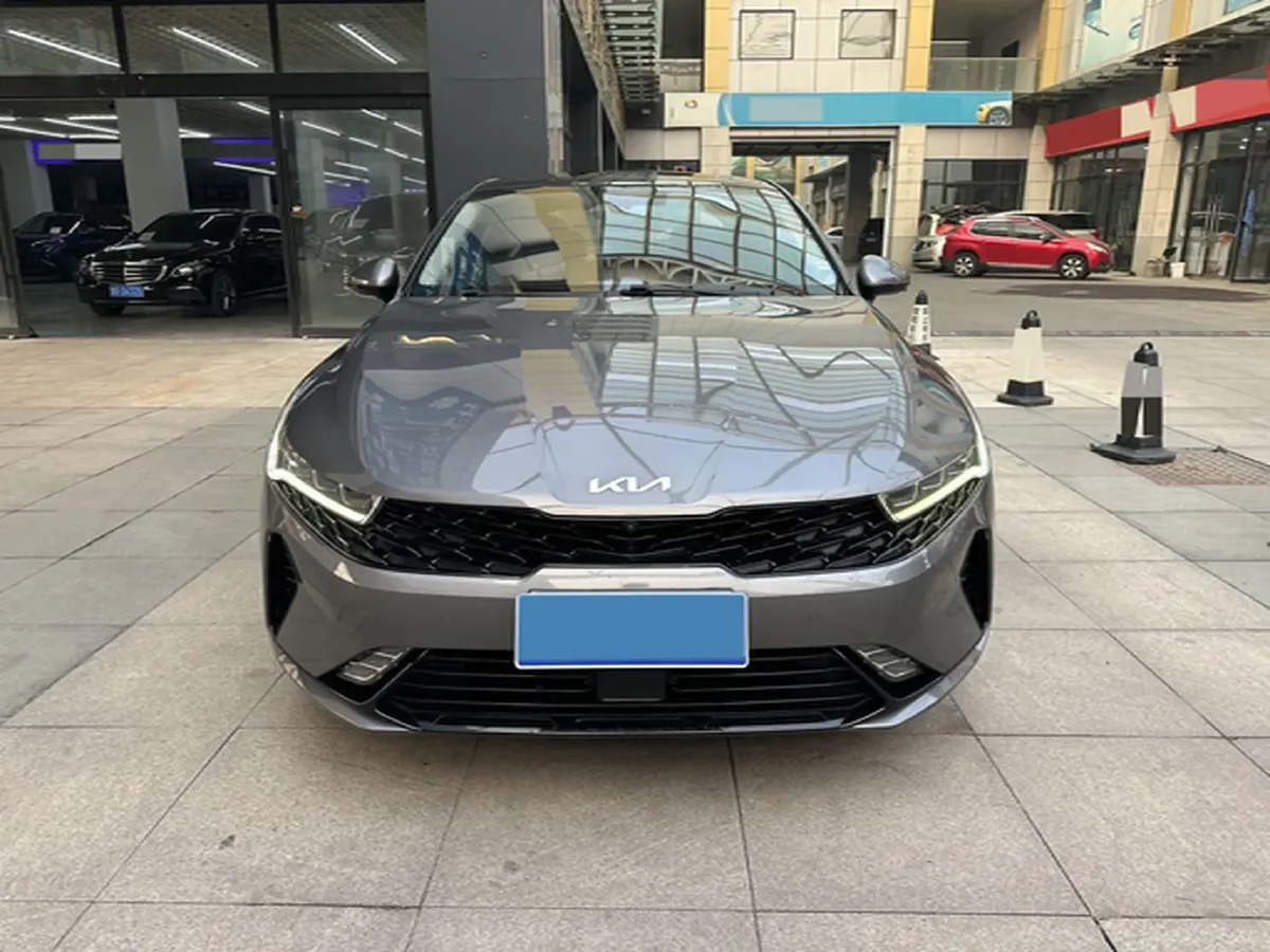2021 Toyota Camry 2.0L 178HP L4 CVT,autocango,china used car exporter,china ev exporter,chinese used car exporter,chinese used ev exporter