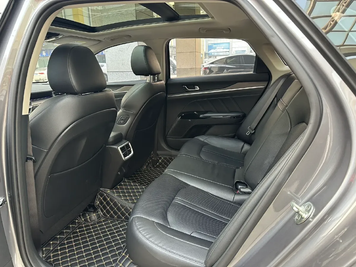 2021 Toyota Camry 2.0L 178HP L4 CVT,autocango,china used car exporter,china ev exporter,chinese used car exporter,chinese used ev exporter