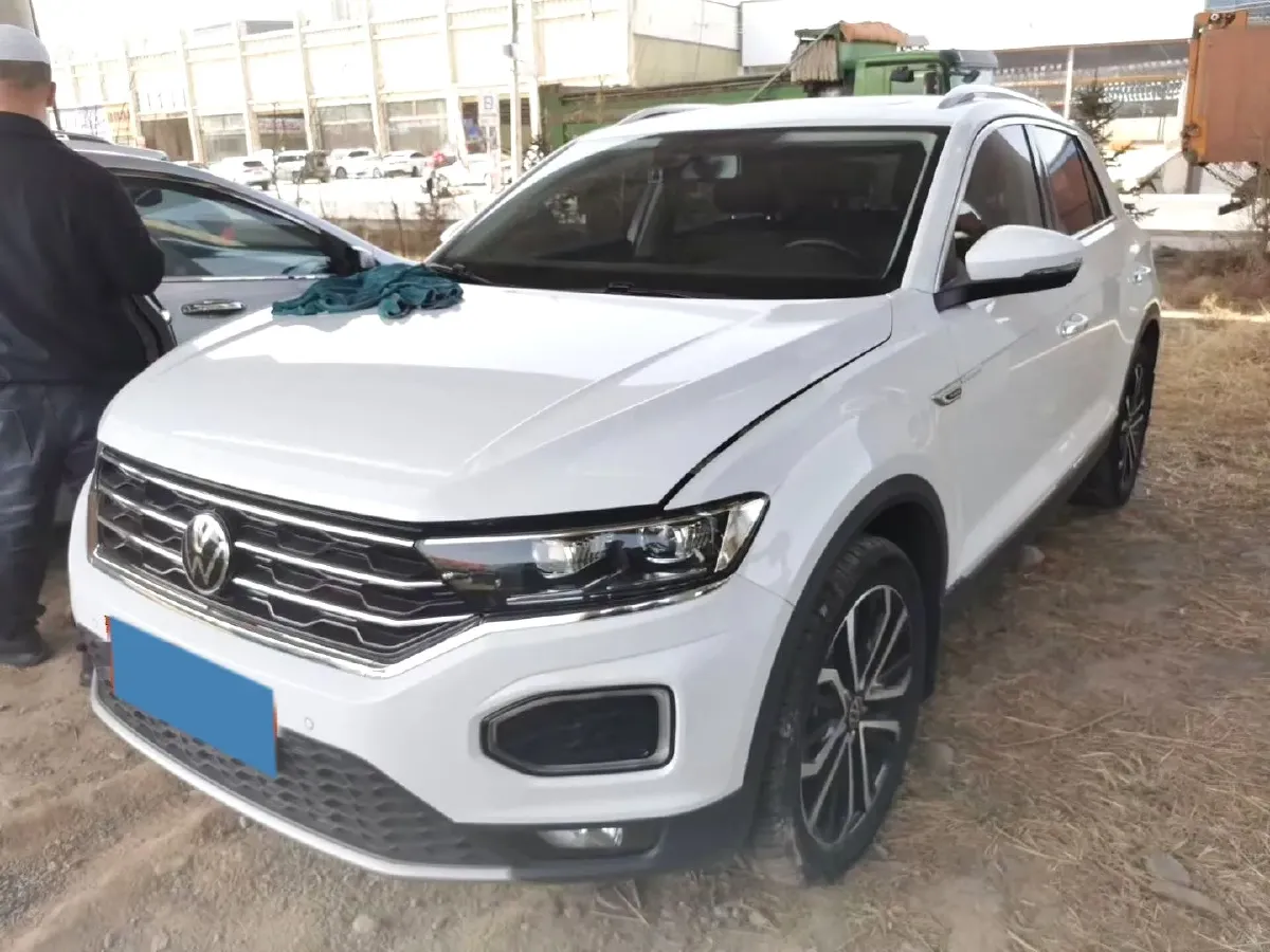 2022 Volkswagen T-Roc 1.4T 150HP L4 7DCT,autocango,china used car exporter,china ev exporter,chinese used car exporter,chinese used ev exporter