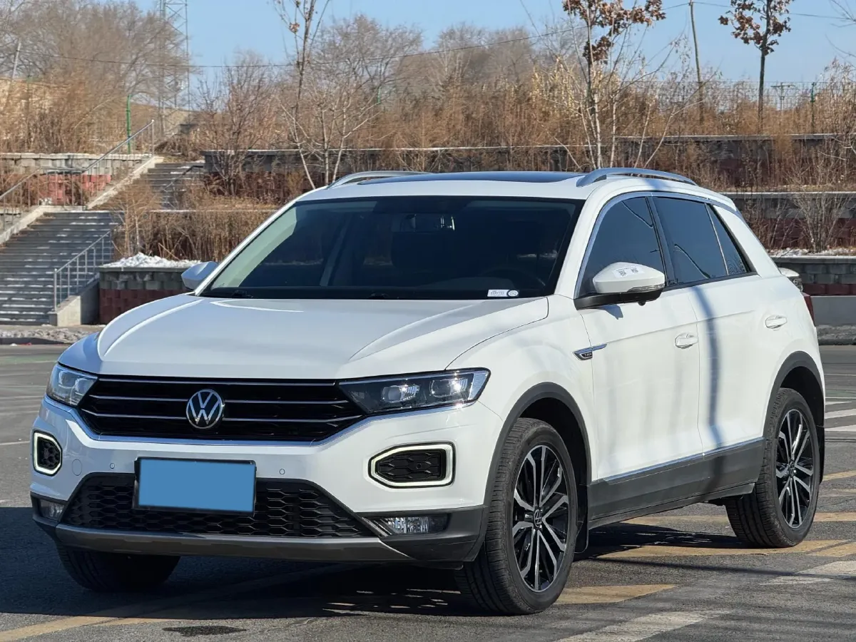 2022 Volkswagen T-Roc 1.4T 150HP L4 7DCT,autocango,china used car exporter,china ev exporter,chinese used car exporter,chinese used ev exporter