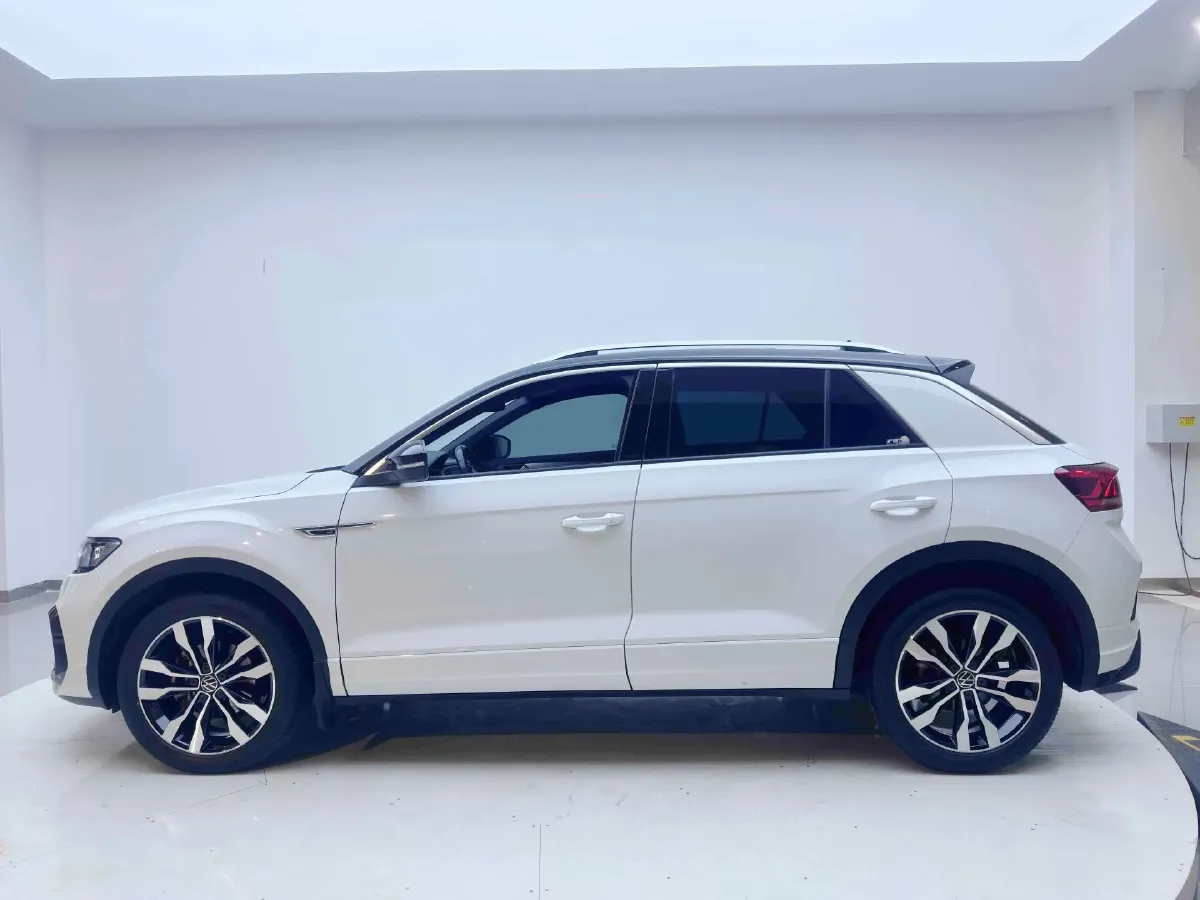 2022 Volkswagen T-Roc 1.4T 150HP L4 7DCT,autocango,china used car exporter,china ev exporter,chinese used car exporter,chinese used ev exporter