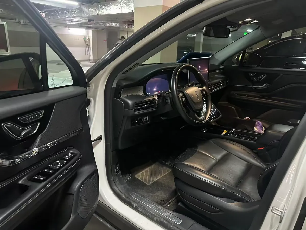 2022 Lincoln Corsair 2.0T 245HP L4 8AT,autocango,china used car exporter,china ev exporter,chinese used car exporter,chinese used ev exporter