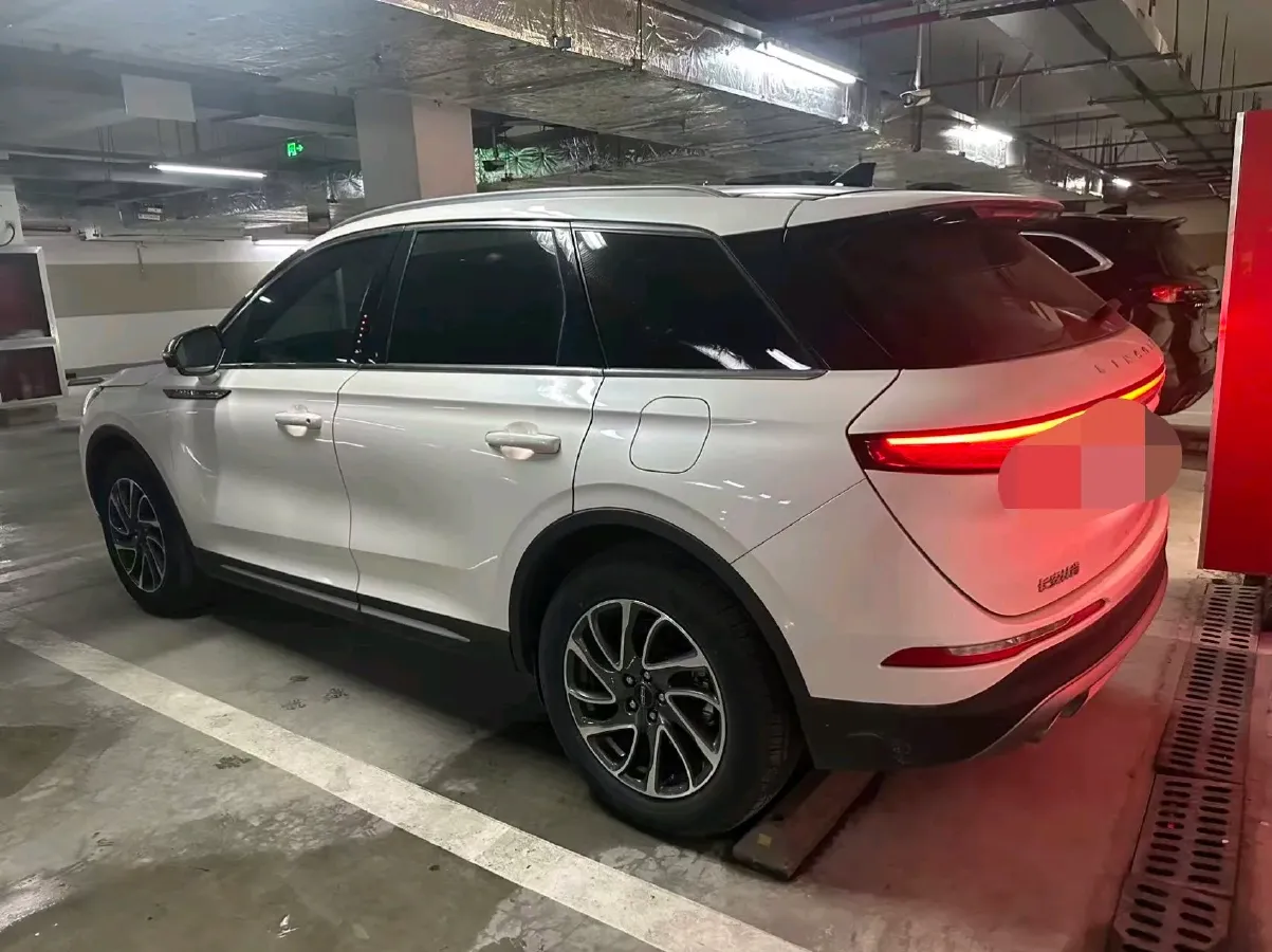 2022 Lincoln Corsair 2.0T 245HP L4 8AT,autocango,china used car exporter,china ev exporter,chinese used car exporter,chinese used ev exporter
