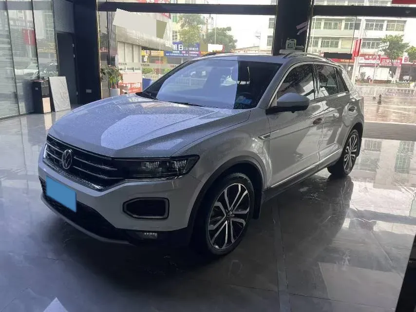 2022 Volkswagen T-Roc 1.4T 150HP L4 7DCT,autocango,china used car exporter,china ev exporter,chinese used car exporter,chinese used ev exporter
