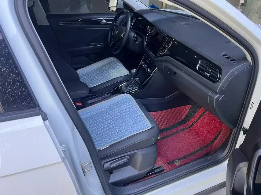 2022 Volkswagen T-Roc 1.4T 150HP L4 7DCT,autocango,china used car exporter,china ev exporter,chinese used car exporter,chinese used ev exporter