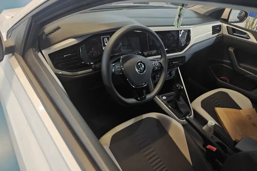 2021 Haval H6 1.5T 169HP L4 7DCT,autocango,china used car exporter,china ev exporter,chinese used car exporter,chinese used ev exporter