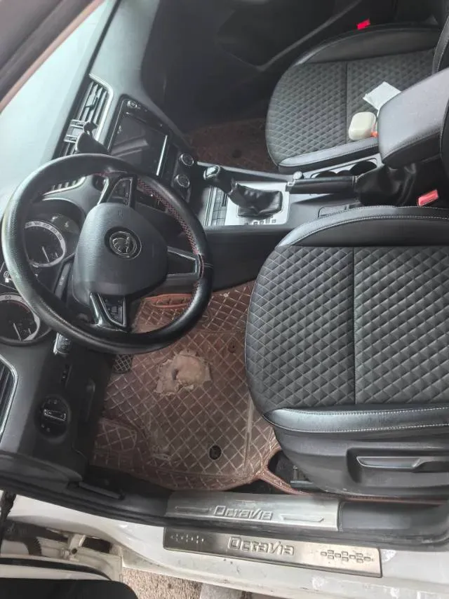 2018 Skoda Octavia 1.6L 110HP L4 6AT,autocango,china used car exporter,china ev exporter,chinese used car exporter,chinese used ev exporter