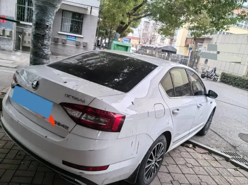 2018 Skoda Octavia 1.6L 110HP L4 6AT,autocango,china used car exporter,china ev exporter,chinese used car exporter,chinese used ev exporter