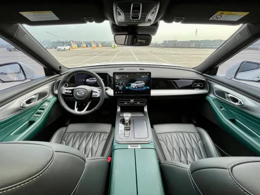 2022 GAC Trumpchi GS8 2.0T 252HP L4 8AT,autocango,china used car exporter,china ev exporter,chinese used car exporter,chinese used ev exporter