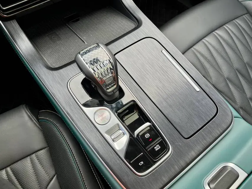 2022 GAC Trumpchi GS8 2.0T 252HP L4 8AT,autocango,china used car exporter,china ev exporter,chinese used car exporter,chinese used ev exporter