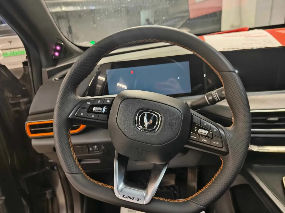 2022 ChangAn UNI-T 1.5T 188HP L4 7DCT,autocango,china used car exporter,china ev exporter,chinese used car exporter,chinese used ev exporter