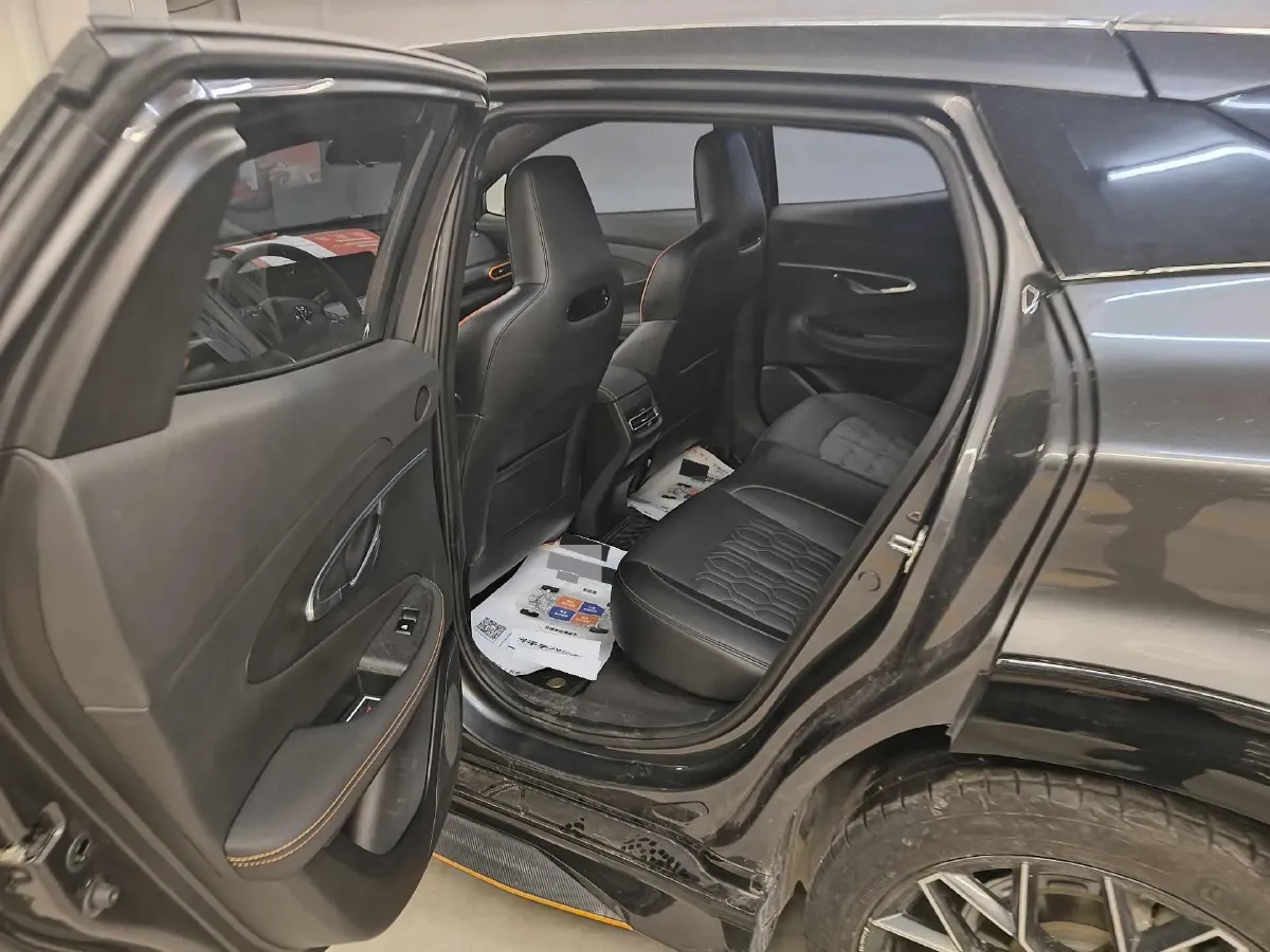 2022 ChangAn UNI-T 1.5T 188HP L4 7DCT,autocango,china used car exporter,china ev exporter,chinese used car exporter,chinese used ev exporter