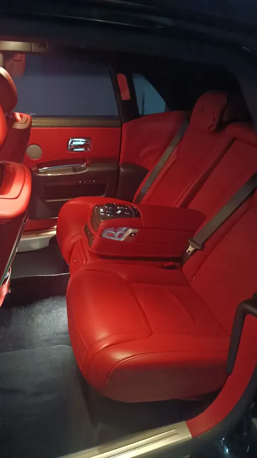 2018 Rolls-Royce Ghost 6.6T 571HP V12 8AT,autocango,china used car exporter,china ev exporter,chinese used car exporter,chinese used ev exporter