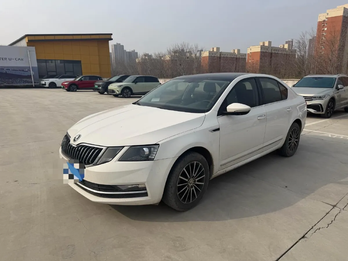 2018 Skoda Octavia 1.2T 116HP L4 7DCT,autocango,china used car exporter,china ev exporter,chinese used car exporter,chinese used ev exporter