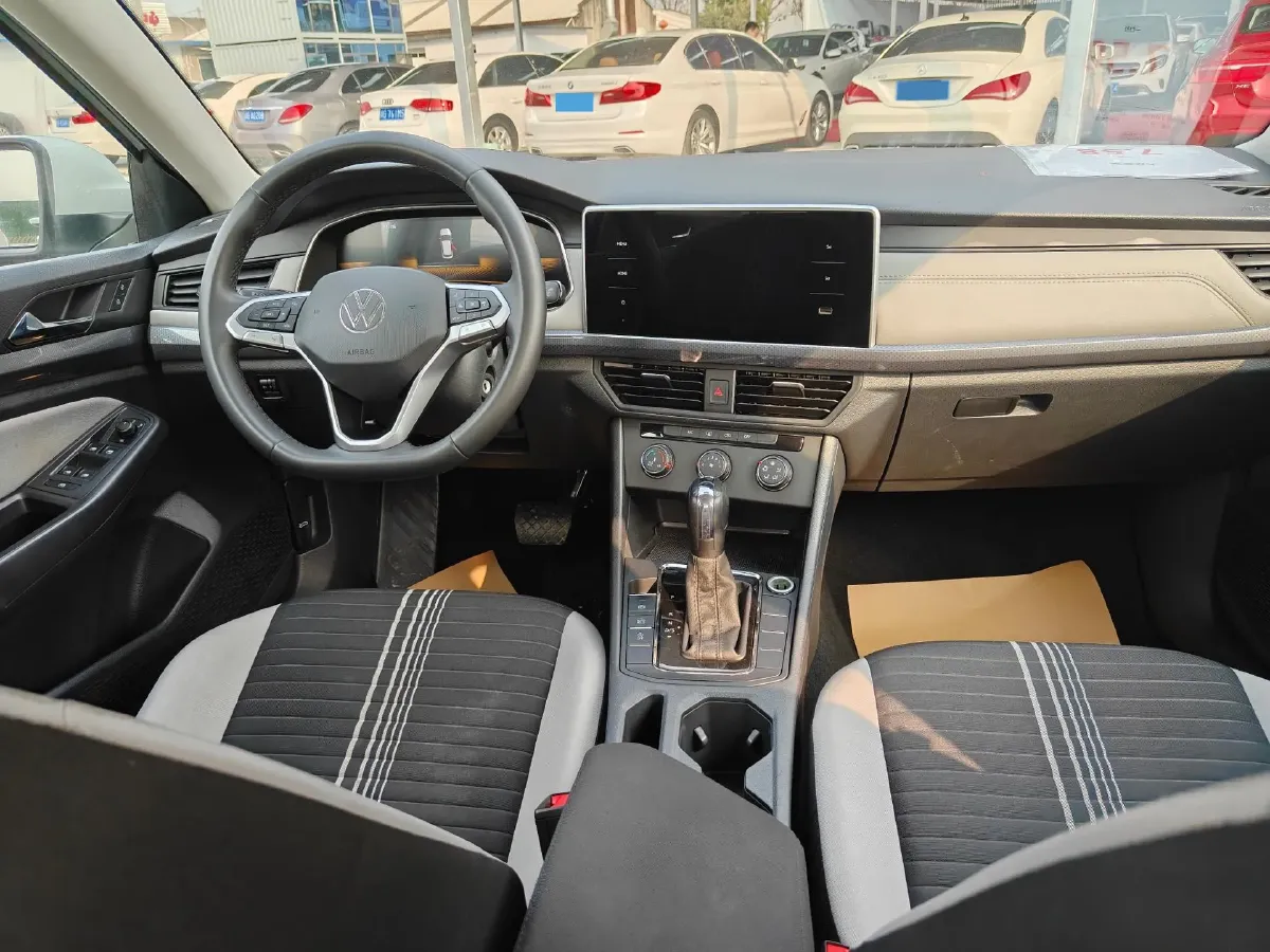 2023 Volkswagen Bora 1.2T 116HP L4 7DCT,autocango,china used car exporter,china ev exporter,chinese used car exporter,chinese used ev exporter