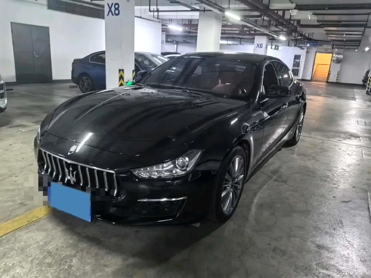 2021 Maserati Ghibli 2.0T 330HP L4 8AT,autocango,china used car exporter,china ev exporter,chinese used car exporter,chinese used ev exporter