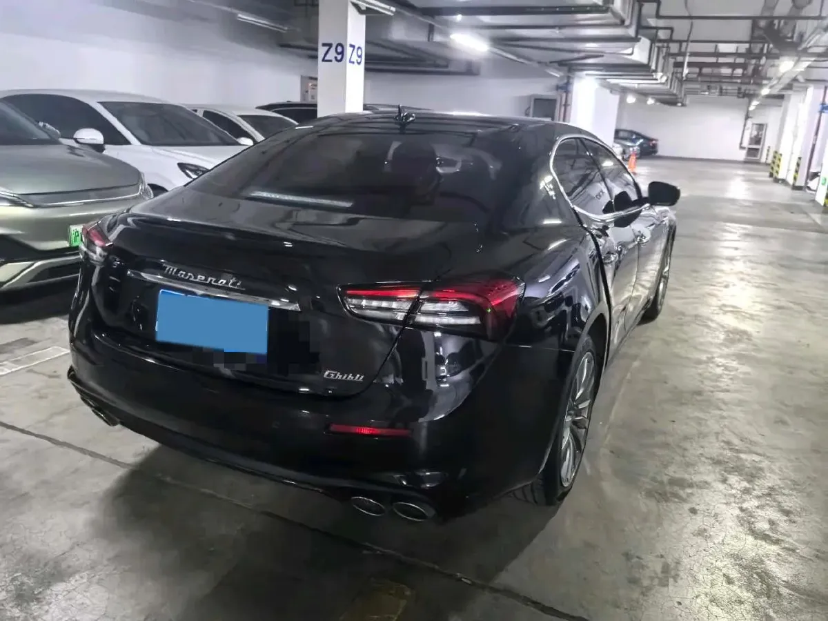 2021 Maserati Ghibli 2.0T 330HP L4 8AT,autocango,china used car exporter,china ev exporter,chinese used car exporter,chinese used ev exporter